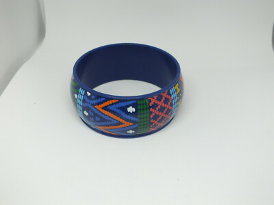 Beautiful Bangle Bracelet Bold Colorful Plastic 1 1/4'' Wide x 2 1/2'' Across Insi