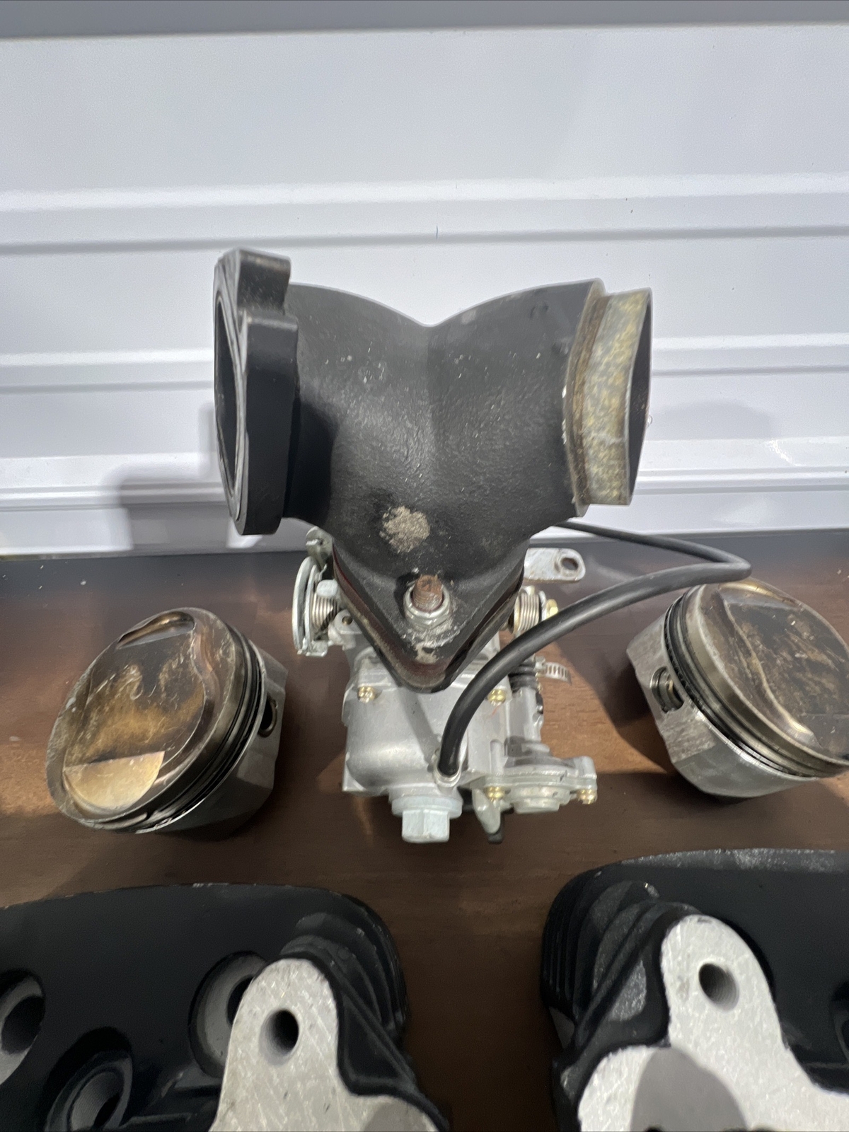 Edelbrock EVOPerformer 1616 D21515 Heads W/1671 Intake Manifold