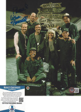 MIKE FARRELL SIGNED 'M*A*S*H' BJ HUNNICUTT  8x10 PHOTO MASH SHOW BECKETT BAS COA