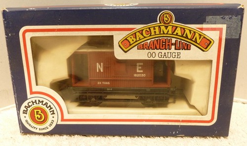 Furgoneta de freno Bachmann 33-800 LNER 20 toneladas 162030 en NE librea marrón | Condition: Used