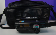 Sony Handycam CCD-TR66 8mm Analog Camcorder not tested - see pics 