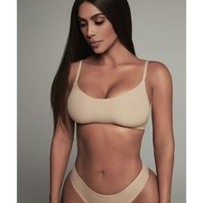 NEW SKIMS Fits Everybody Scoop Bralette Sand Small NWT