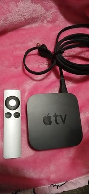 Apple TV A1469 (3rd Generation) HD Media Streamer with Remote and Power Cord