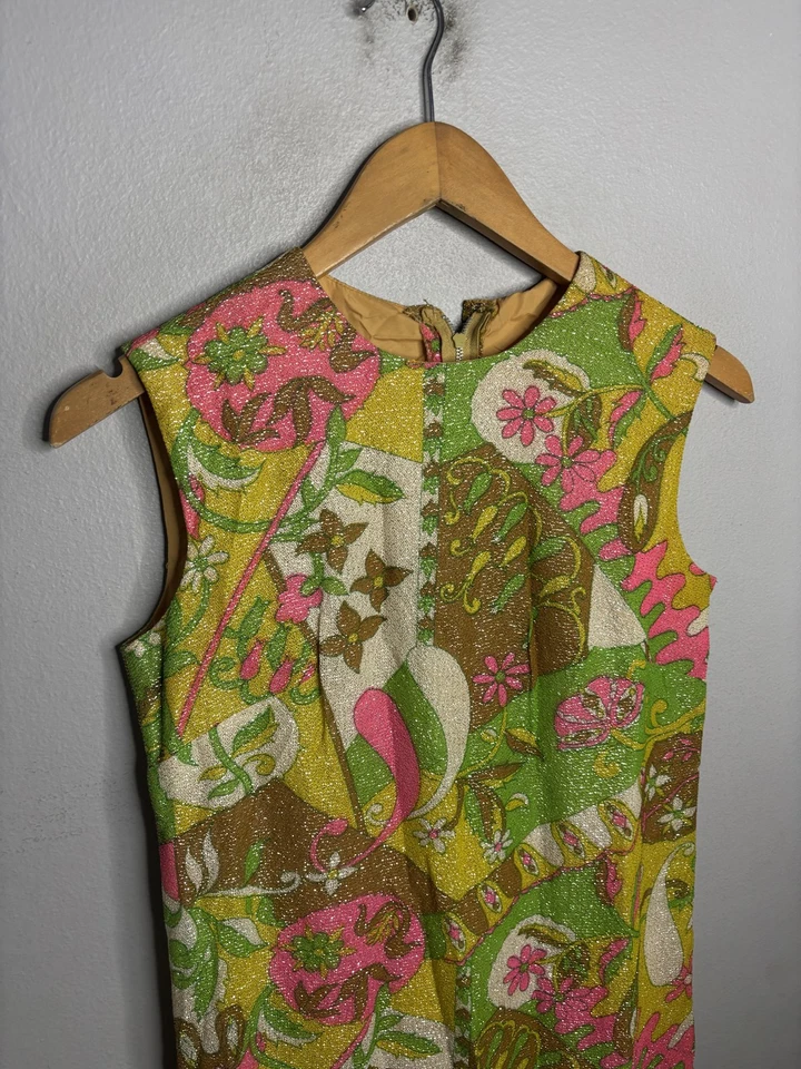 Vintage Madine Dress Womens Small Green Pink Metallic Mod Shift Made USA 60s - image 2 of 4