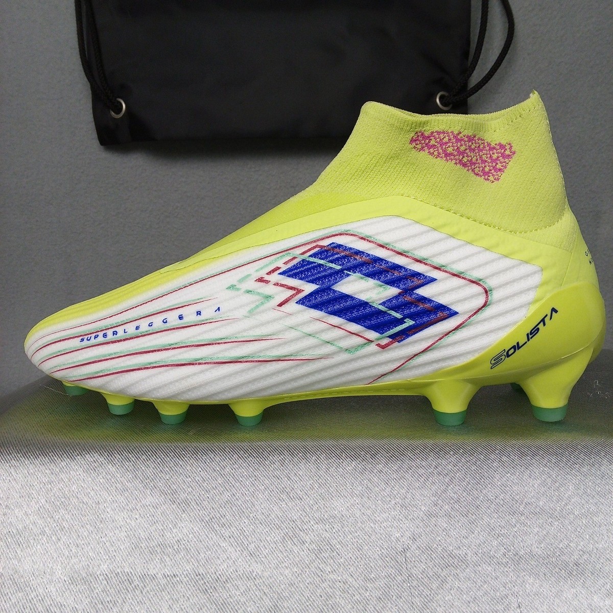 Lotto Solista Gravity Soccer Cleats Sz 8.5 Yellow Green Pink