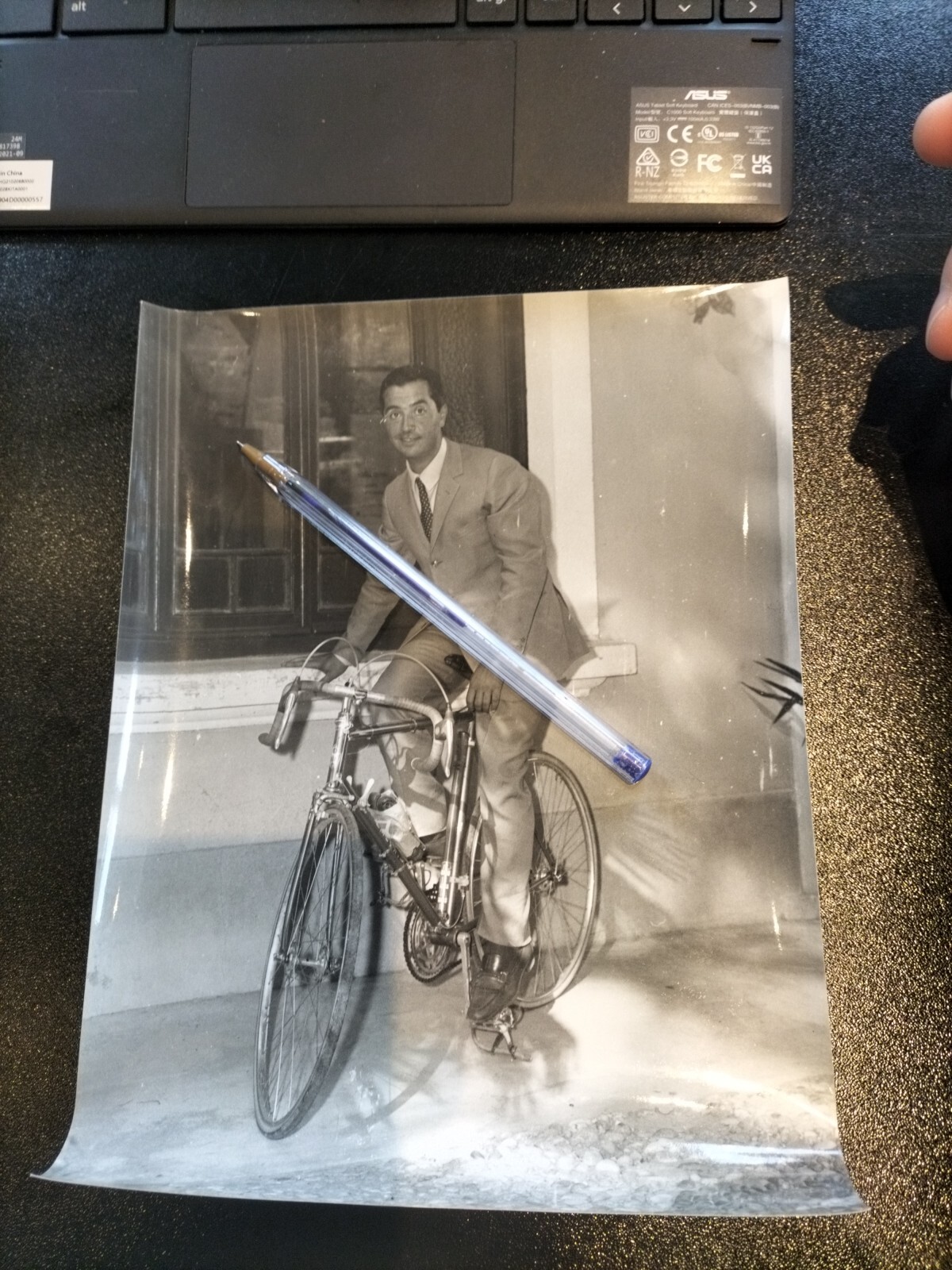 Fotografia Presentatore Italiano Su Bici Da Corsa Professionale Di Un Nazionale