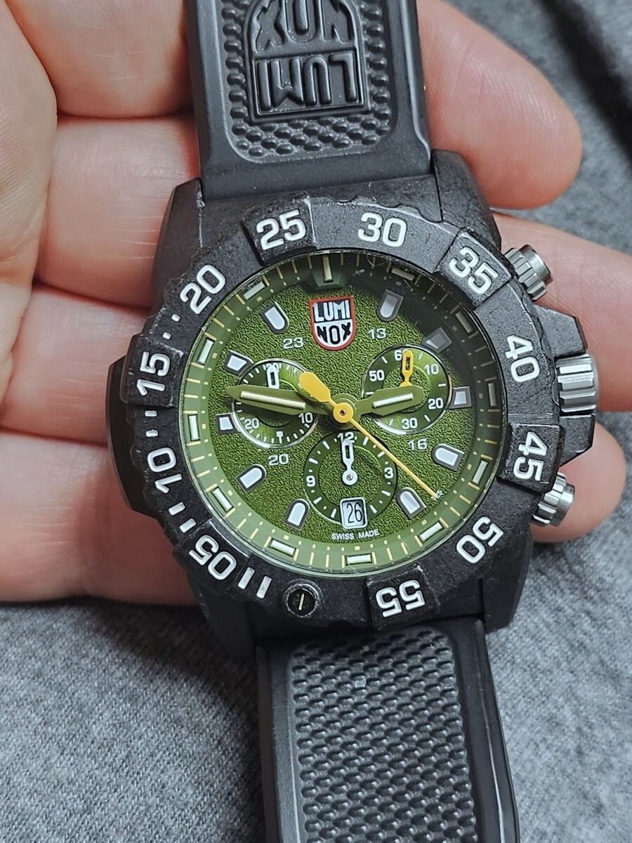Luminox Chronograph 3580 CARBONOX Rubber Original Band 45mm Green Dial