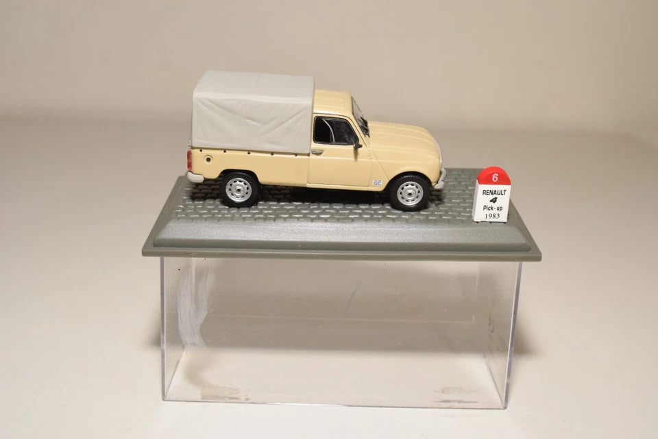 Pickup A40 1:43 UNIVERSAL HOBBIES UH MTHIQUE RENAULT R 4 1983 BRONCEADO SIN USAR, EN CAJA Foto 4 de 4