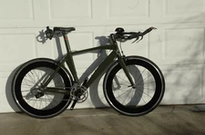 Look 576 full carbon S/M SRAM Rival 2x10 carbon bars Oval carbon clinchers