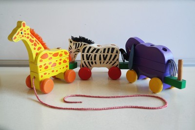 melissa and doug pull along zoo animals