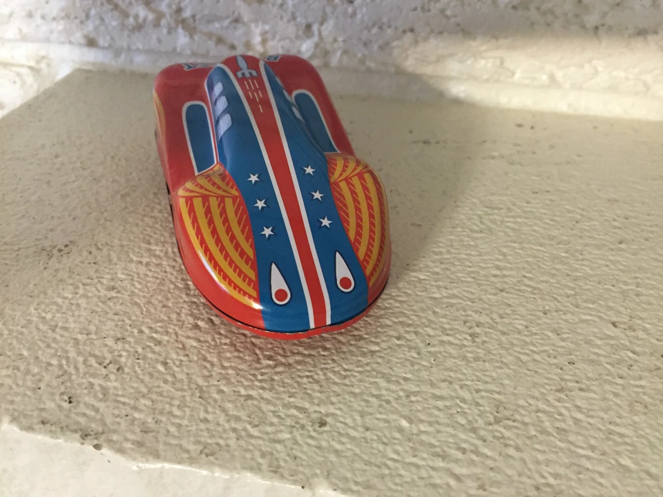 Schylling Red Rocket Friction Racer motor impulsado por fricción con sonido de carrera! DL Foto 4 de 4