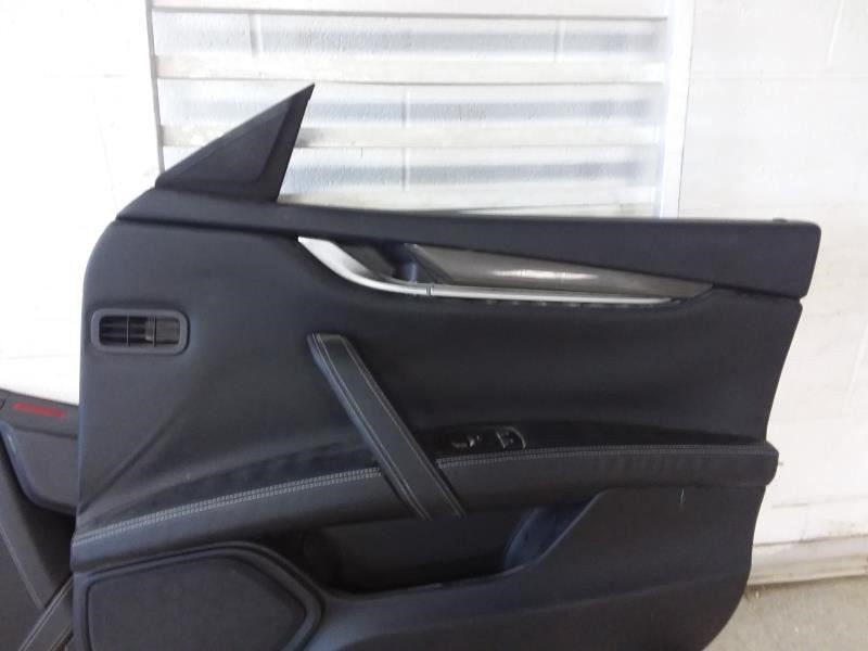 Maserati Ghibli S 2017 Front Right Door panel Black