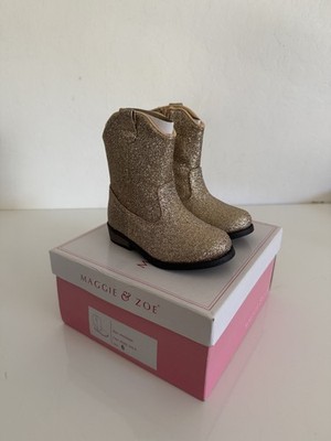 Gold sparkle boots girls NEW W/ BOX Size: 6 BRAND: MAGGIE & ZOE