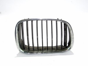 BMW 5 E39 GRILL FRONTGRILL KÜHLERGRILL FRONT VORNE GRILL left Links 8159312