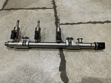 FUEL INJECTOR AND RAIL SEAT AUDI VW SKODA 1.2 PETROL 2008-17 04E133036A