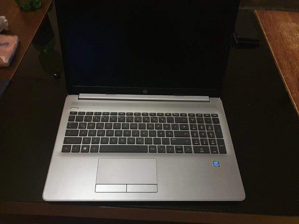 HP 250 G7 (15,6 Zoll / HD) Business Laptop (Intel Pentium 4417U, 8GB DDR4) - Bild 4 von 4