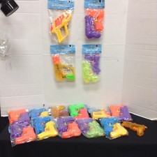 28 NEW SAND N SUN TOY WATER SQUIRT PISTOL GUNS OUTDOOR SUMMER MULTI COLOR