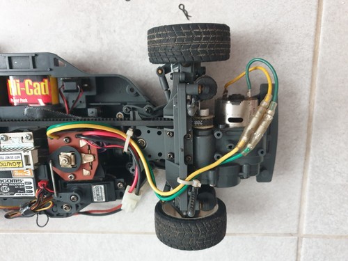Tamiya 1/10 Big Scale Belt drive TOYOTA COROLLA WRC C. SAINZ y L. MOYA Español - Imagen 21 de 23