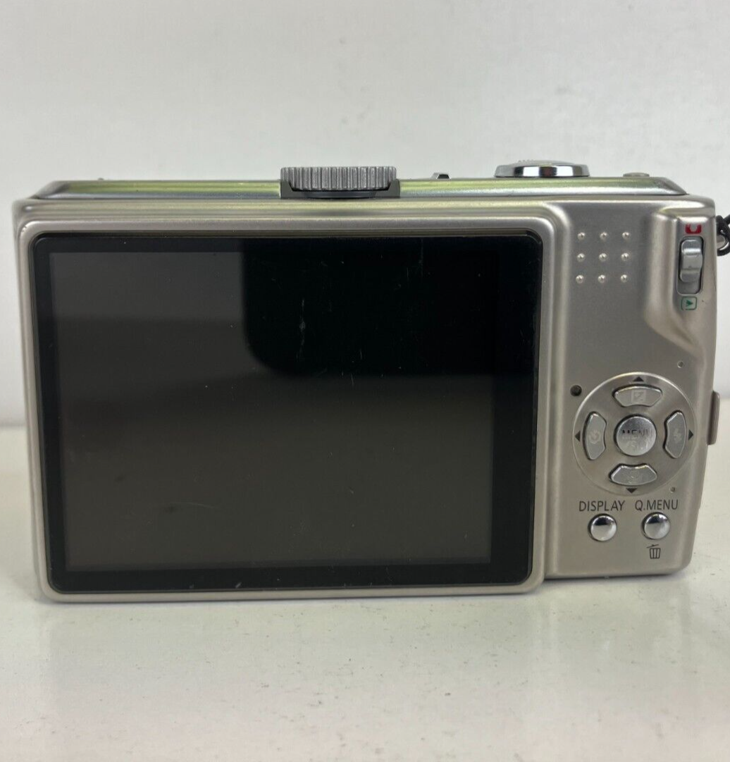 Panasonic LUMIX DMC-TZ5 Digital Camera - Spot on Screen