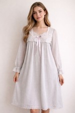 Vintage Night Flowers NY Gray Lace Square Neck Nightgown Ribbon Bow Medium USA