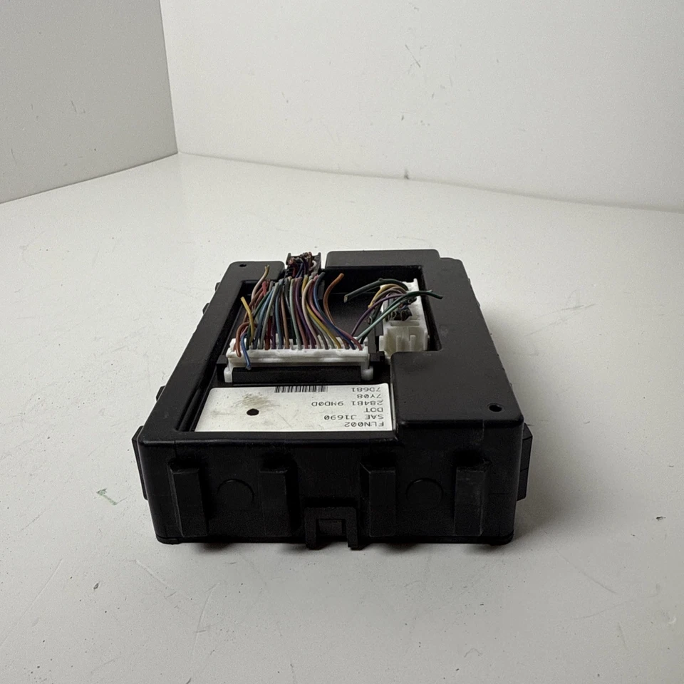 Nissan Micra 2018 módulo de control de carrocería BCM 284B19MD0D OEM Foto 4 de 4