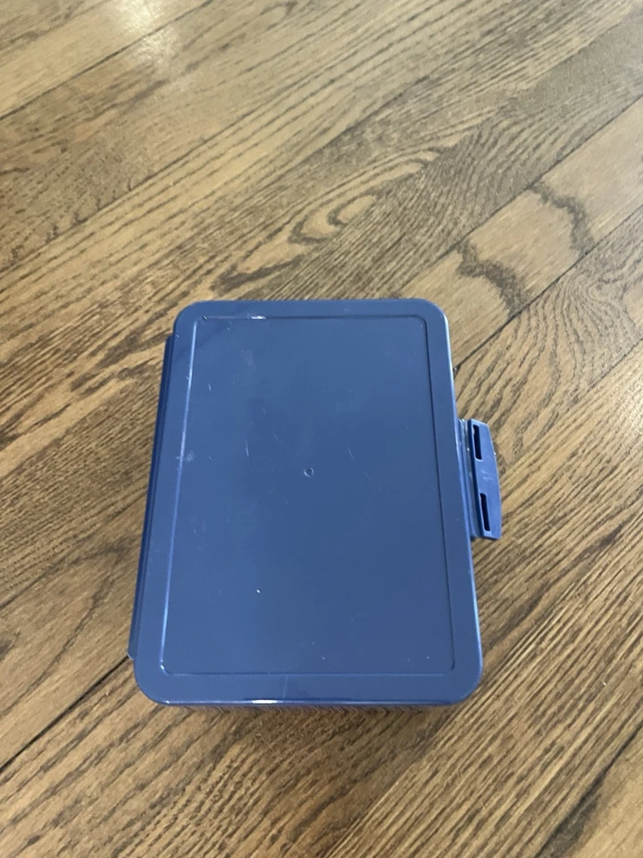 Contenedor de almuerzo Pottery Barn Kids Spencer Bento Box azul Foto 3 de 3