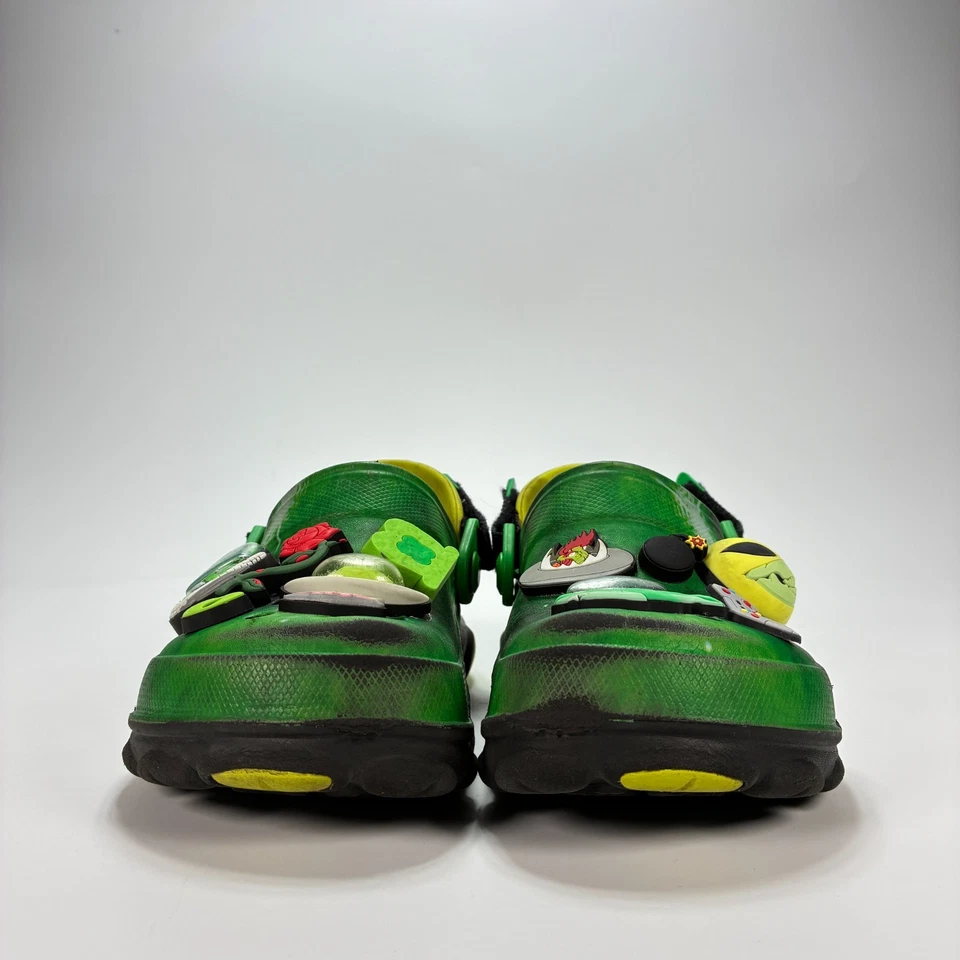 Zueco todo terreno Crocs Ron English Área 54 verde zapatos sin cordones 208140 juvenil talla 1 Foto 2 de 4