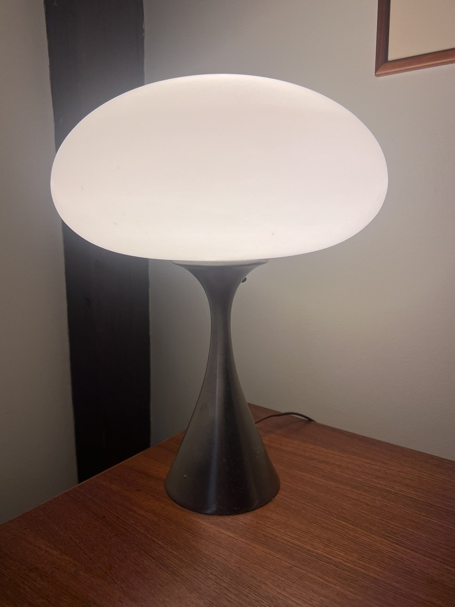 Laurel Mushroom Lamp ローレル マッシュルーム ライト ORIGINAL Mid Century Laurel Frosted Mushroom Table Lamp Chrome