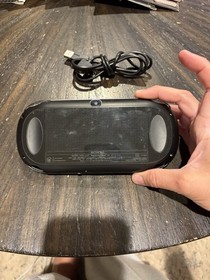 Japanese Black PlayStation Vita PSVITA 1000 System W/Charger NO Memory Card B63