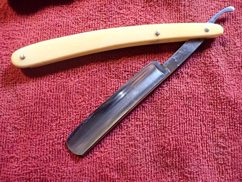 RASOIO DRITTO LAMA DECORATA VINTAGE HERMES SOLINGEN con custodia Germania tedesco - Foto 2 di 9