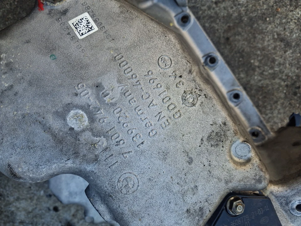 2013-2016 BMW 328I XDRIVE 2,0 л масляный поддон двигателя 7601942 - Изображение 4 из 4