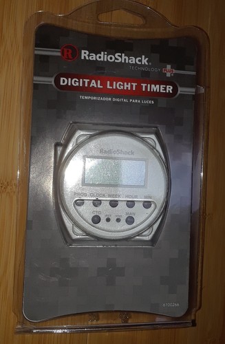New (Retail Pack) Radio Shack (Technology +) DIGITAL LIGHT TIMER Model 6100266 - Picture 3 of 11