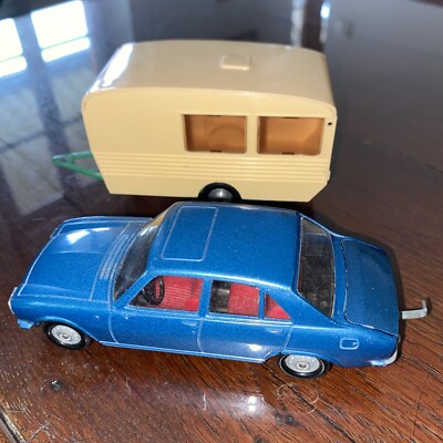 Solido Peugeot 504 avec Caravane Solido Peugeot 504 avec Caravane