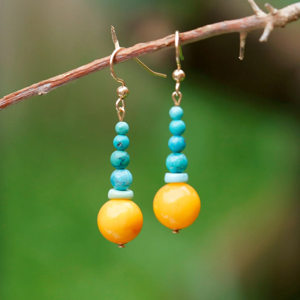 Brinco AD37 Elegante natural Báltico leite-mel âmbar natural turquesa 14KGF 48mm - Imagem 2 de 4