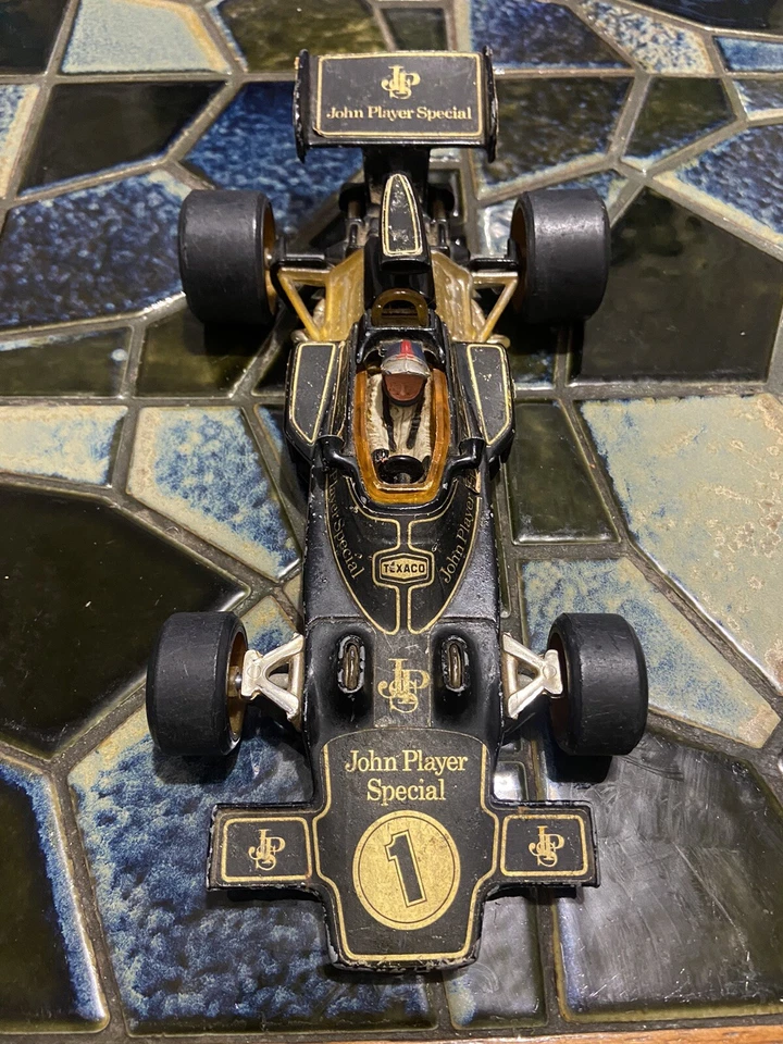 CORGI JOHN PLAYER SPECIAL F-1 Ford Race Car GT.BRITAIN 1/36 Collectors Car Item - Image 3 of 4