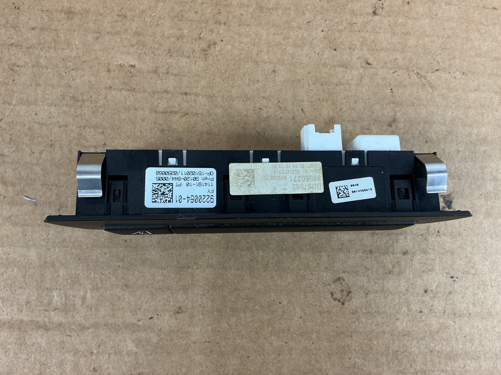 2010 - 2016 BMW 535i F10 xDrive Lane Change Assistant Switch Line 9220064 OEM