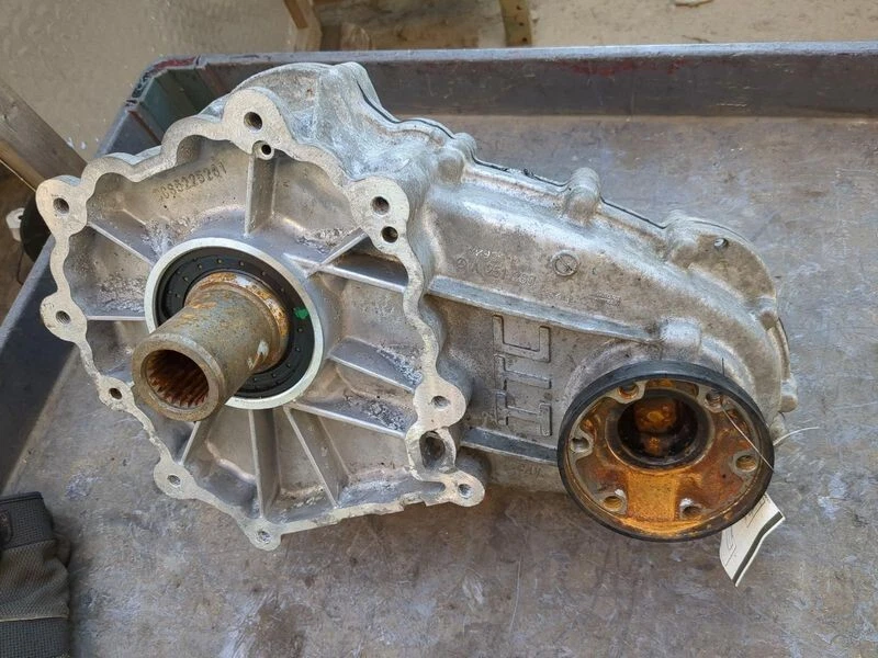 2014-2022 Jeep Grand Cherokee Transfer Case Assembly - Imagem 2 de 3