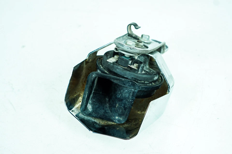 13 Harley Sportster Custom XL1200C OEM Horn Signal Klaxon w/ Chrome Cover 1346 - Image 2 of 4