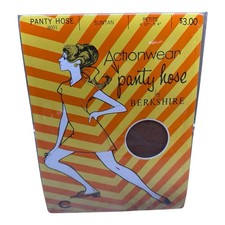 Vintage Berkshire Actionwear All Nylon Pantyhose 8001 Petite Suntan 4  10  -5  4  