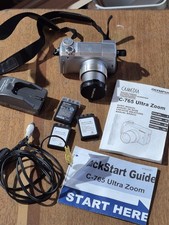 Olympus C-765 Ultra Zoom, 3 Batteries, Charger, Manual, Strap,