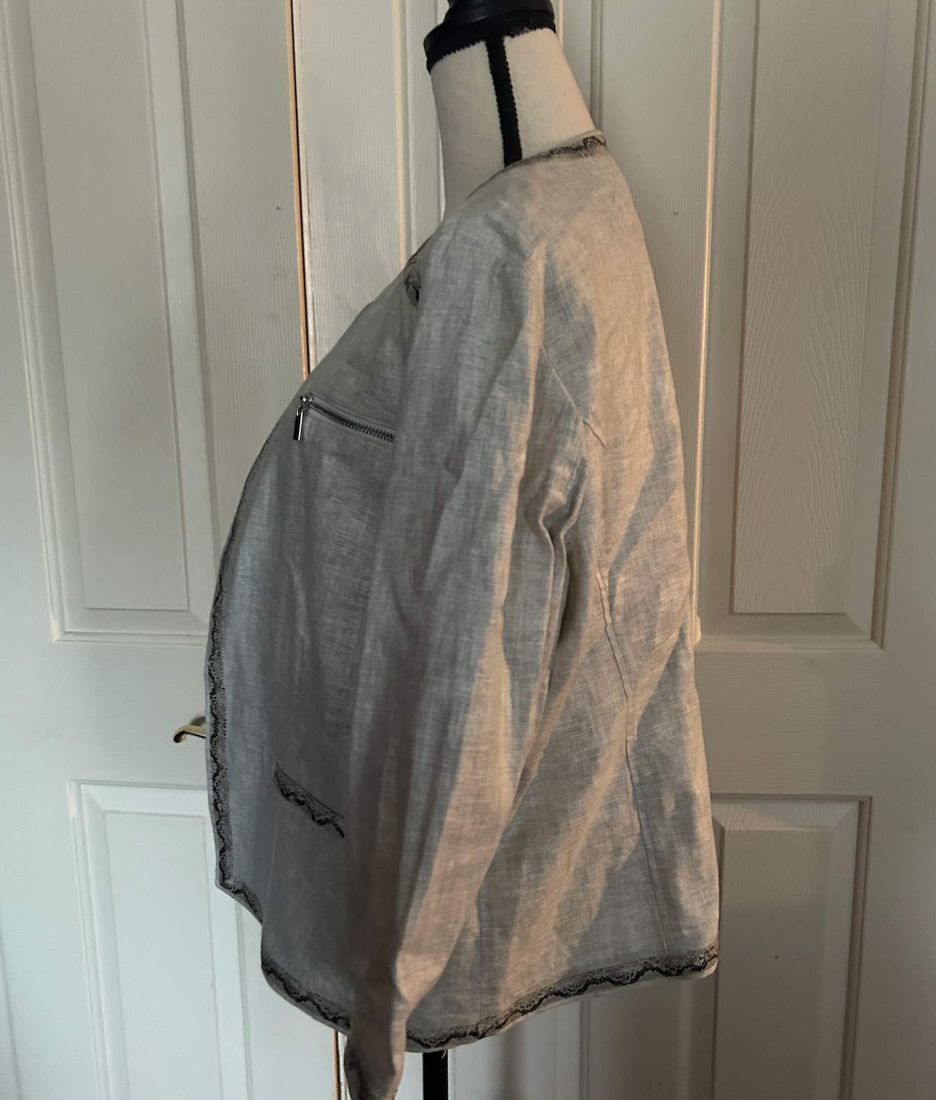 Chico's Gray LInen Jacket with Python Borader Lar… - image 2