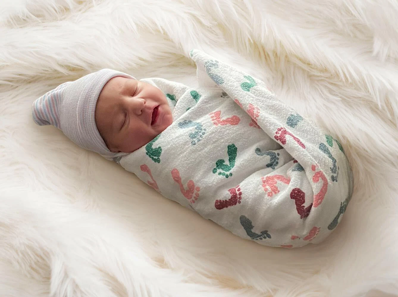 Swaddle Baby Hospital Receiving Blanket 6 Pack for Newborn Babies