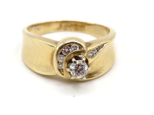 14k YELLOW GOLD RBC DIAMOND SOLITAIRE RING w 7 SIDE RBC DIAMONDS SIZE 8.25 *