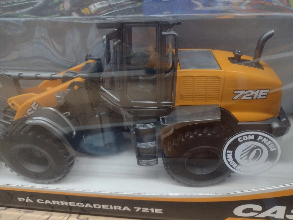Case Construction Tractor Case 721E 1/26 scale Toy from Brazil - Image 3 of 4