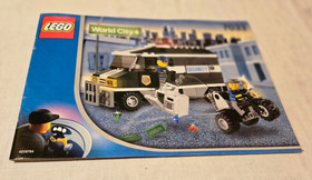 LEGO 7033  WORLD CITY: Armored Car Action  - 100% w/box & manual