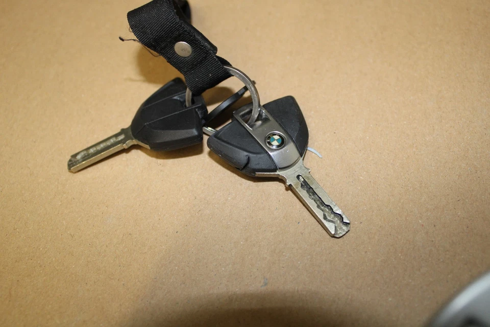 BMW S1000R K47 2013-16 SCHLOSSSATZ KEY LOCK SET ECU CDI ZÜNDSCHLOSS TANKSCHLOSS - Bild 2 von 4