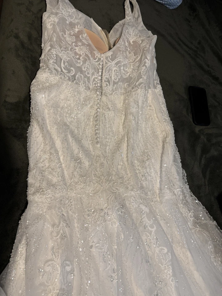 Precioso vestido de novia Foto 3 de 4