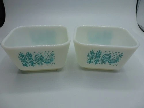 2 PYREX 501 B 1 1/2 Cup #29 Amish Butter print with rooster no lid - No Fading