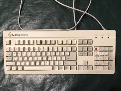 Vintage Gateway2000 CPU Keyboard 219600X-XX-XXX  UNTESTED - missing NUM LOCK key