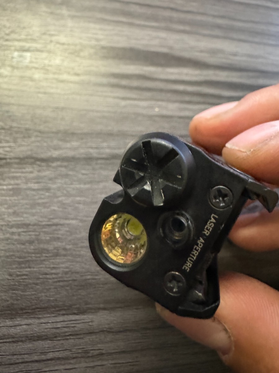USED SureFire XC2-A Ultra Compact 300 Lumen LED Handgun USED SureFire XC2-A Ultra Compact 300 Lumen LED Handgun